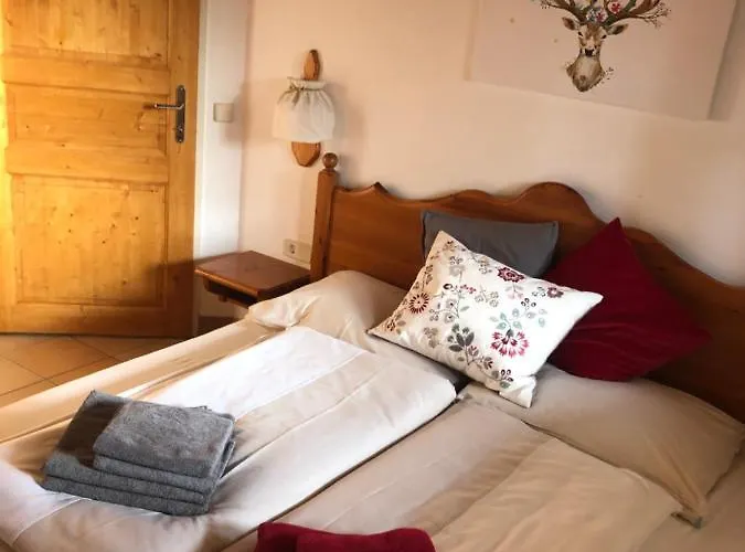 Familienapartment Sonne Und Schnee شقة Kanzelhohe